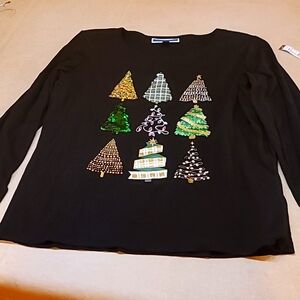 Christmas tree shirt, L